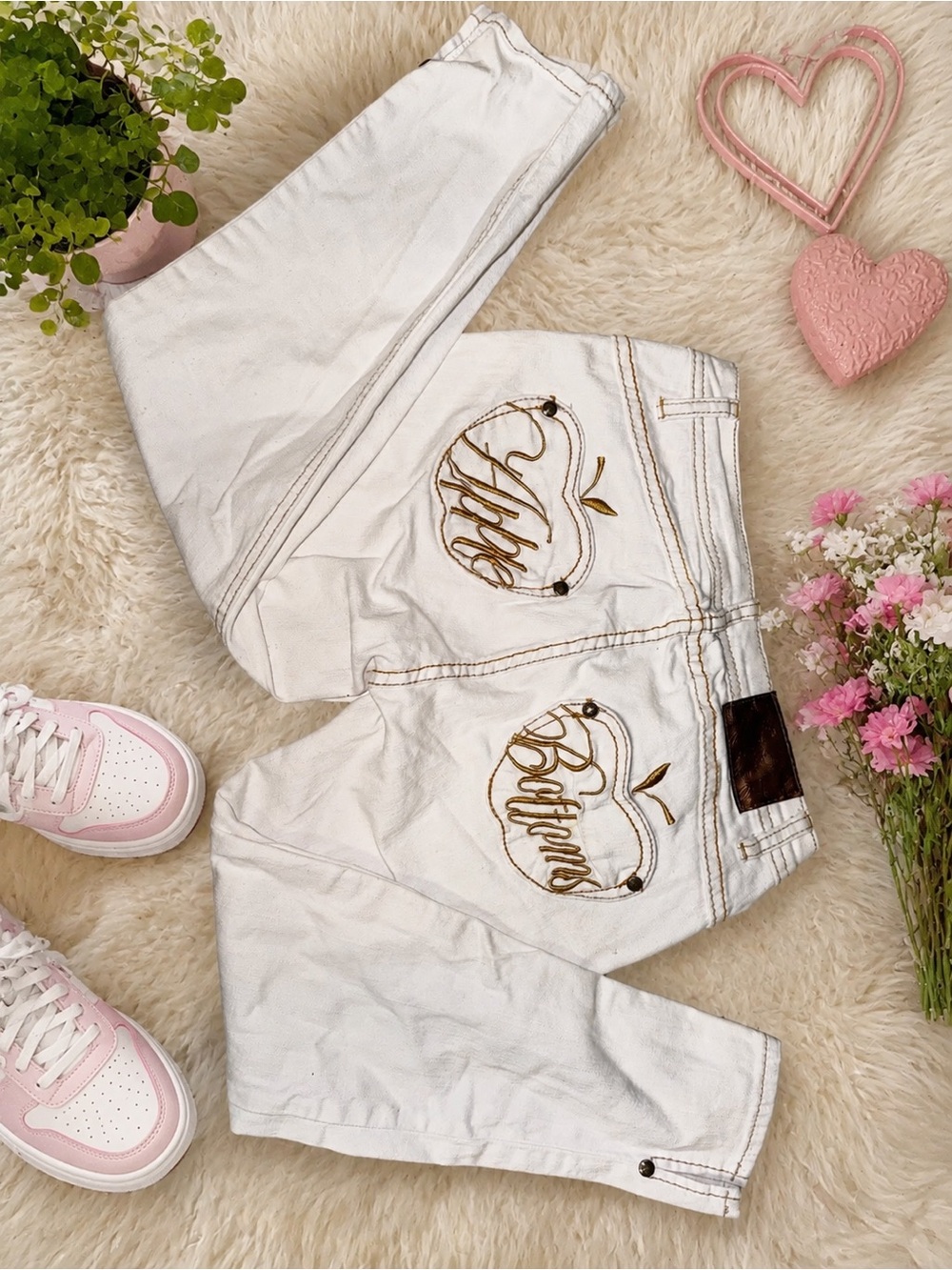 Apple Bottoms White Embroidered Skinny‎ Jeans Size 3/6 Y2K